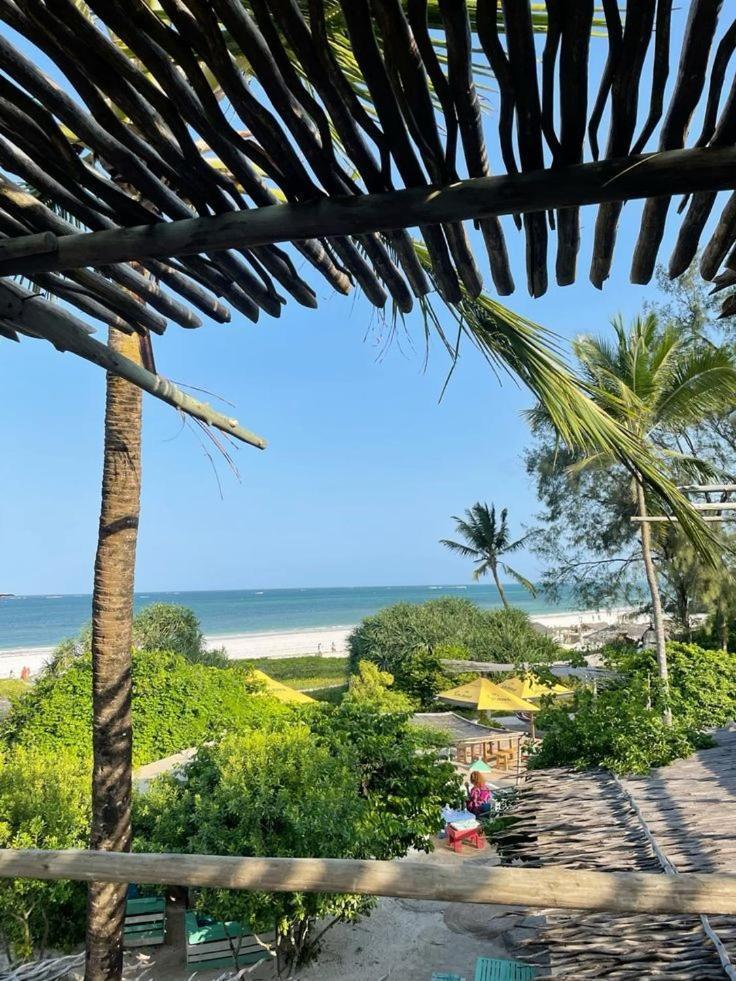 Tiwi Beach Resort & Spa 몸바사 외부 사진