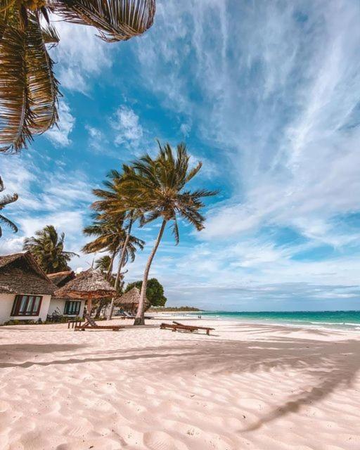 Tiwi Beach Resort & Spa 몸바사 외부 사진
